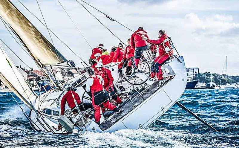 赛道上的速度与激情：赛车运动的五大主要赛事